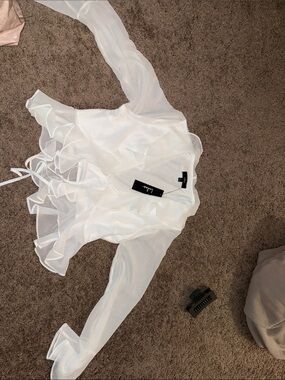 Lulus White Ruffle Wrap Blouse size small